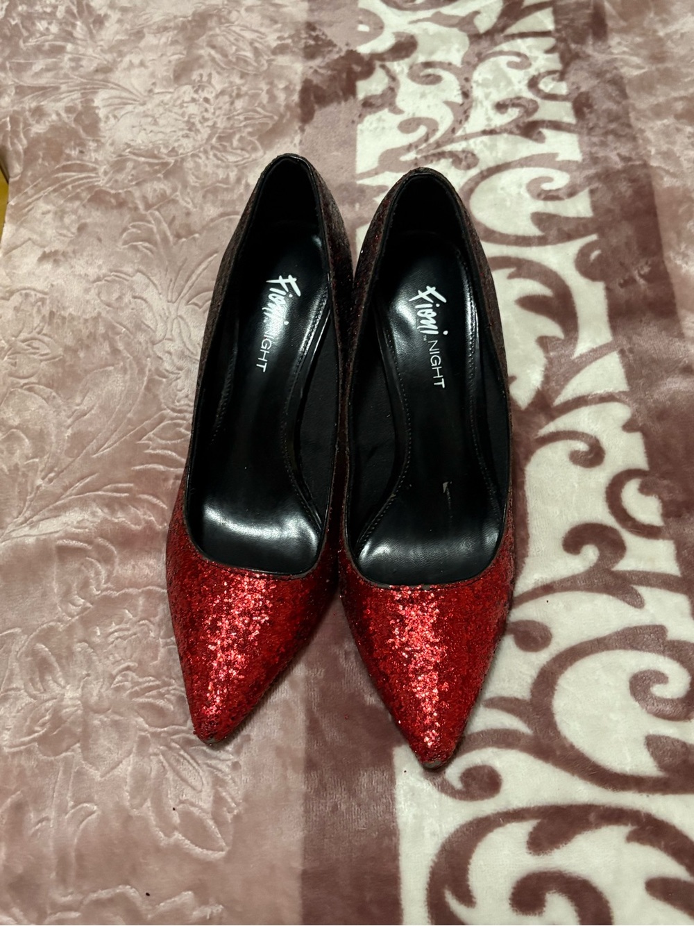 FIONI Clothing Red Glitter Pointed Toe Pumps